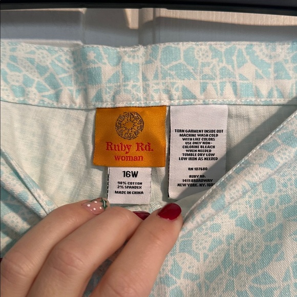 Ruby Rd cropped pants size 16W - Picture 4 of 5